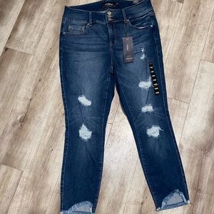 Torrid 14R Premium Distressed Jegging